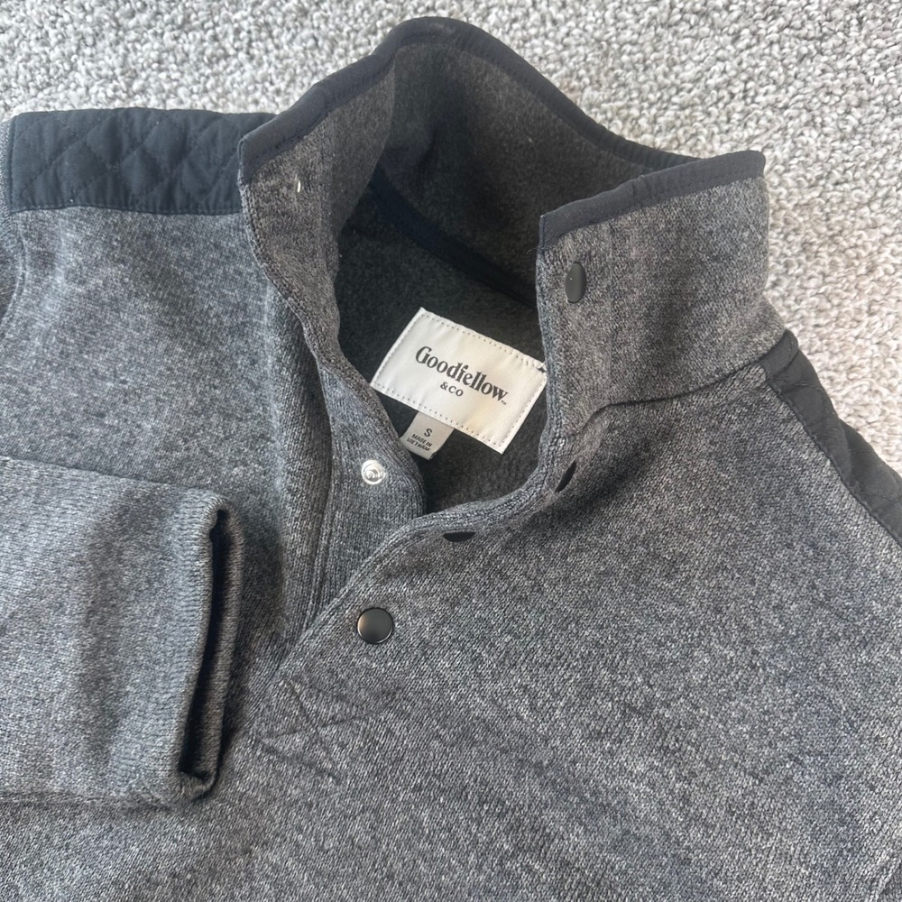 Goodfellow Fleece Pullover Mens Small Gray Quilted Shoulder Snap Mock Neck